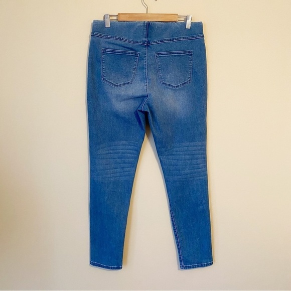 Soft Surroundings Supremely Soft Pull On Skinny Blue Jeans - Medium - Picture 3 of 13